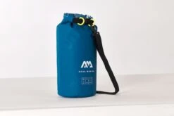 Aqua Marina Dry Waterdichte Tas - Blauw - 10 Liter 9 Aqua Marina Dry Waterdichte Tas - Blauw - 10 Liter -Openlucht Kampeer Winkel 1267 1900 aqua marina dry bag 10l b0303035 7