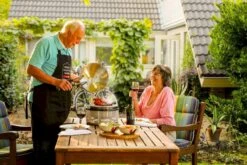 Cobb Pro Premier Air Houtskoolbarbecue - Grijs -Openlucht Kampeer Winkel 1267 1900 p1090050 met rook 25