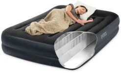 Intex Pillow Rest Raised Luchtbed - Queensize - Ingebouwde Elektrische Pomp 15 Intex Pillow Rest Raised Luchtbed - Queensize - Ingebouwde Elektrische Pomp -Openlucht Kampeer Winkel 1320 1900 64124 inuse 2023 300