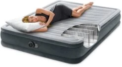 Intex Comfort Plush Luchtbed - Queensize - Ingebouwde Elektrische Pomp -Openlucht Kampeer Winkel 1320 1900 67770 inuse 2023 300