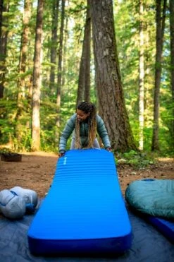 Therm-A-Rest MondoKing 3D 11.0 XW XL Zelfopblazende Slaapmat 18 Therm-A-Rest MondoKing 3D 11.0 XW XL Zelfopblazende Slaapmat -Openlucht Kampeer Winkel 1900 1267 2020 thermarest oregon 3sisters geiser 0623 1