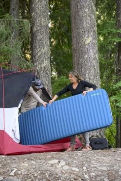 Therm-A-Rest MondoKing 3D 11.0 XW XL Zelfopblazende Slaapmat 15 Therm-A-Rest MondoKing 3D 11.0 XW XL Zelfopblazende Slaapmat -Openlucht Kampeer Winkel 1900 1267 2022 cascade summer carcamp washington rinckenberger 4443 1