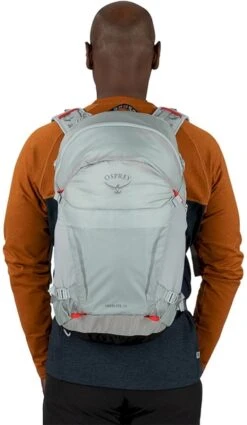 Osprey Hikelite Wandelrugzak - 26 Liter - Zilver -Openlucht Kampeer Winkel 1900 1900 0039 hikelite 26l s23 onbody6 silverlining 10004802