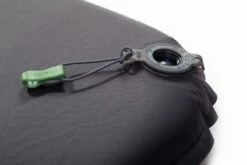 Exped SIM Comfort Duo 5 Zelfopblazende Slaapmat 14 Exped SIM Comfort Duo 5 Zelfopblazende Slaapmat -Openlucht Kampeer Winkel 6183 sim comfort valve in close 5472x3648